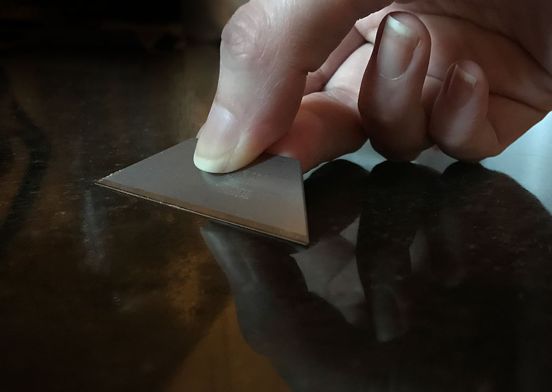 How to Get Super Glue Off of a Quartz Countertop